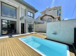 292 - Casa de Luxo com Piscina em Canto Grande